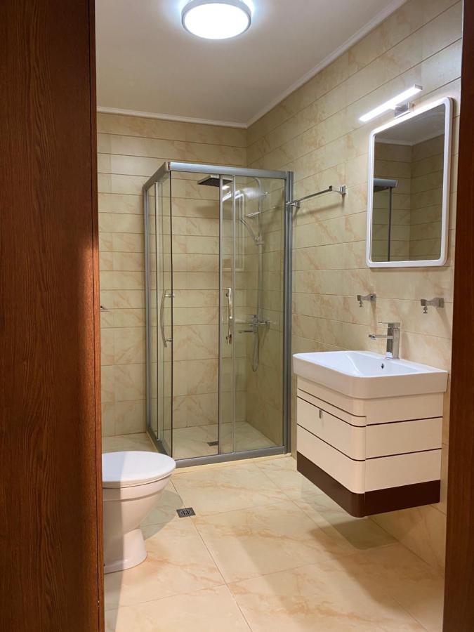 Cozy Red Bulldog Place In Apart-Complex/Pool Варна Экстерьер фото