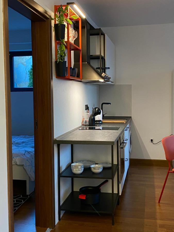 Cozy Red Bulldog Place In Apart-Complex/Pool Варна Экстерьер фото